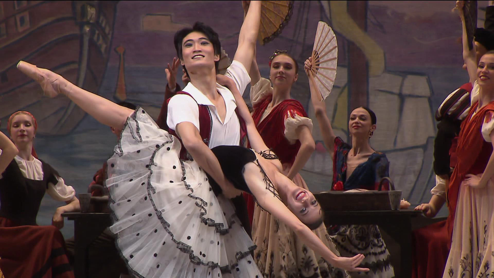 Мариинский театр показал на сцене Большого балет “Дон Кихот”